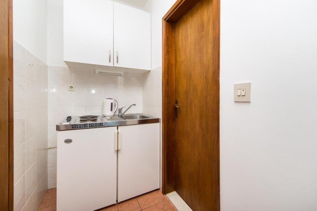 Apartments Slavena Gradac  Buitenkant foto