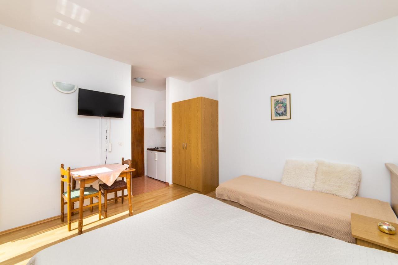 Apartments Slavena Gradac  Buitenkant foto