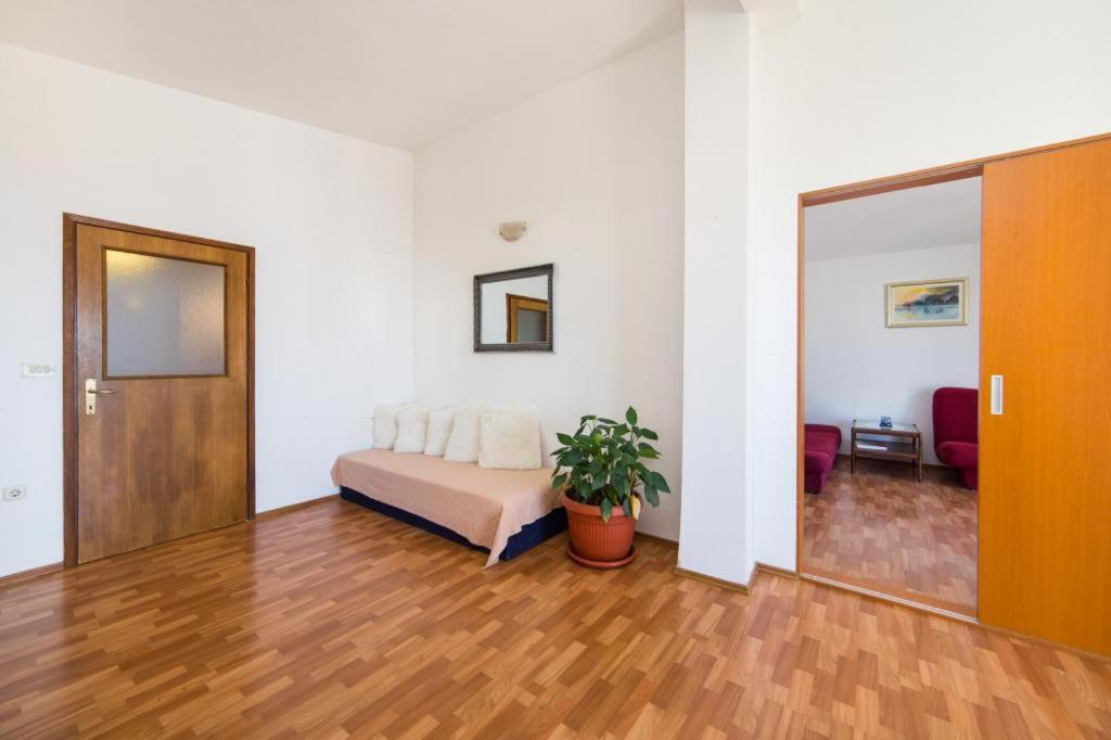 Apartments Slavena Gradac  Buitenkant foto