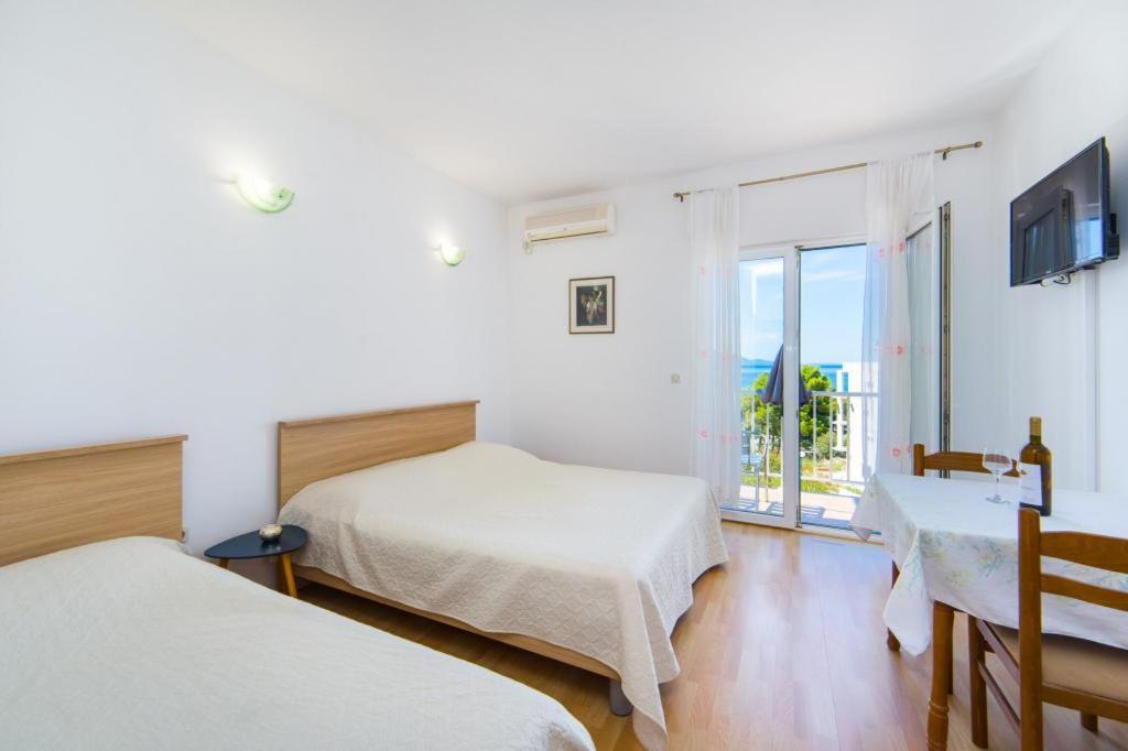 Apartments Slavena Gradac  Buitenkant foto