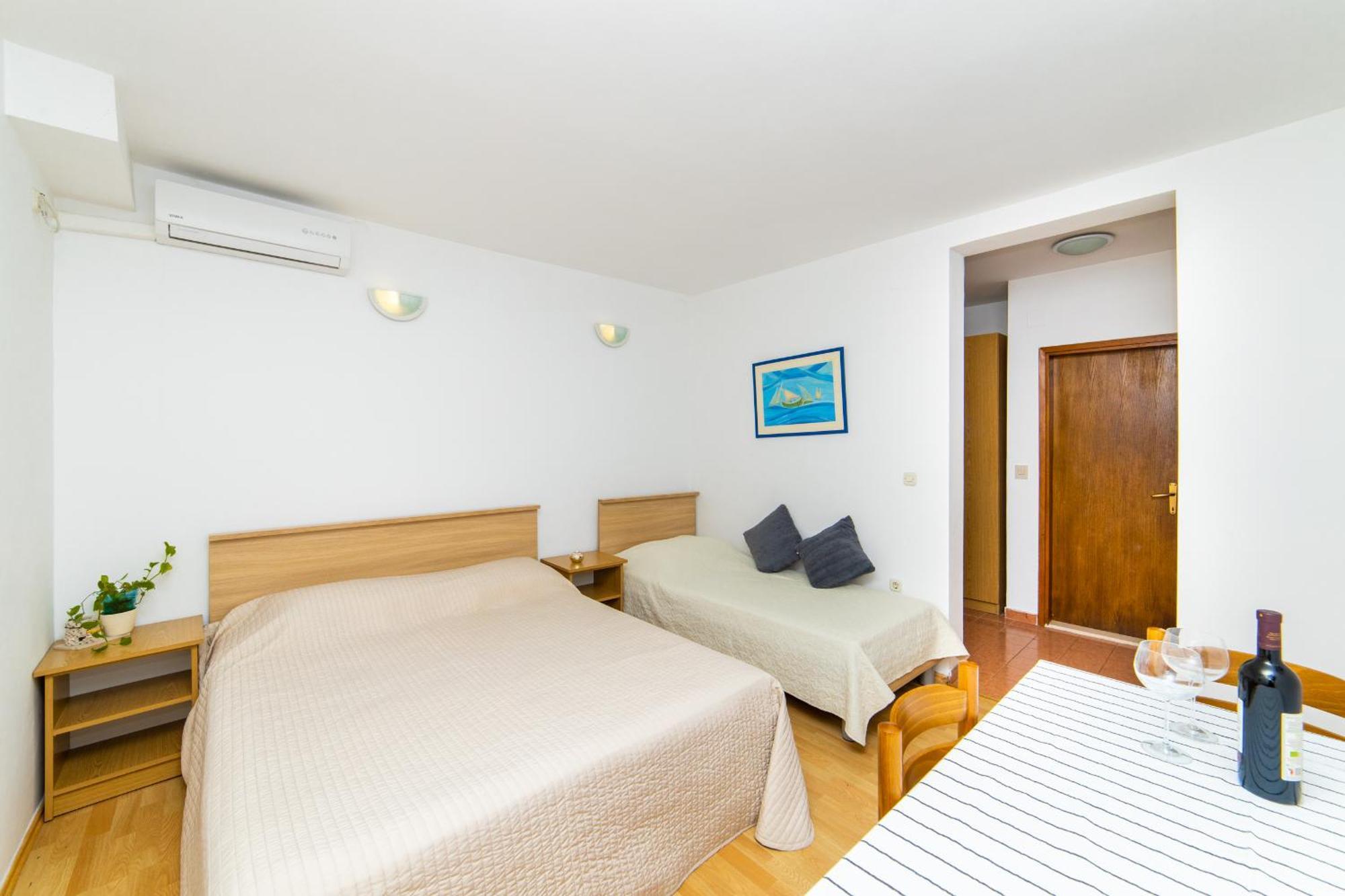 Apartments Slavena Gradac  Buitenkant foto