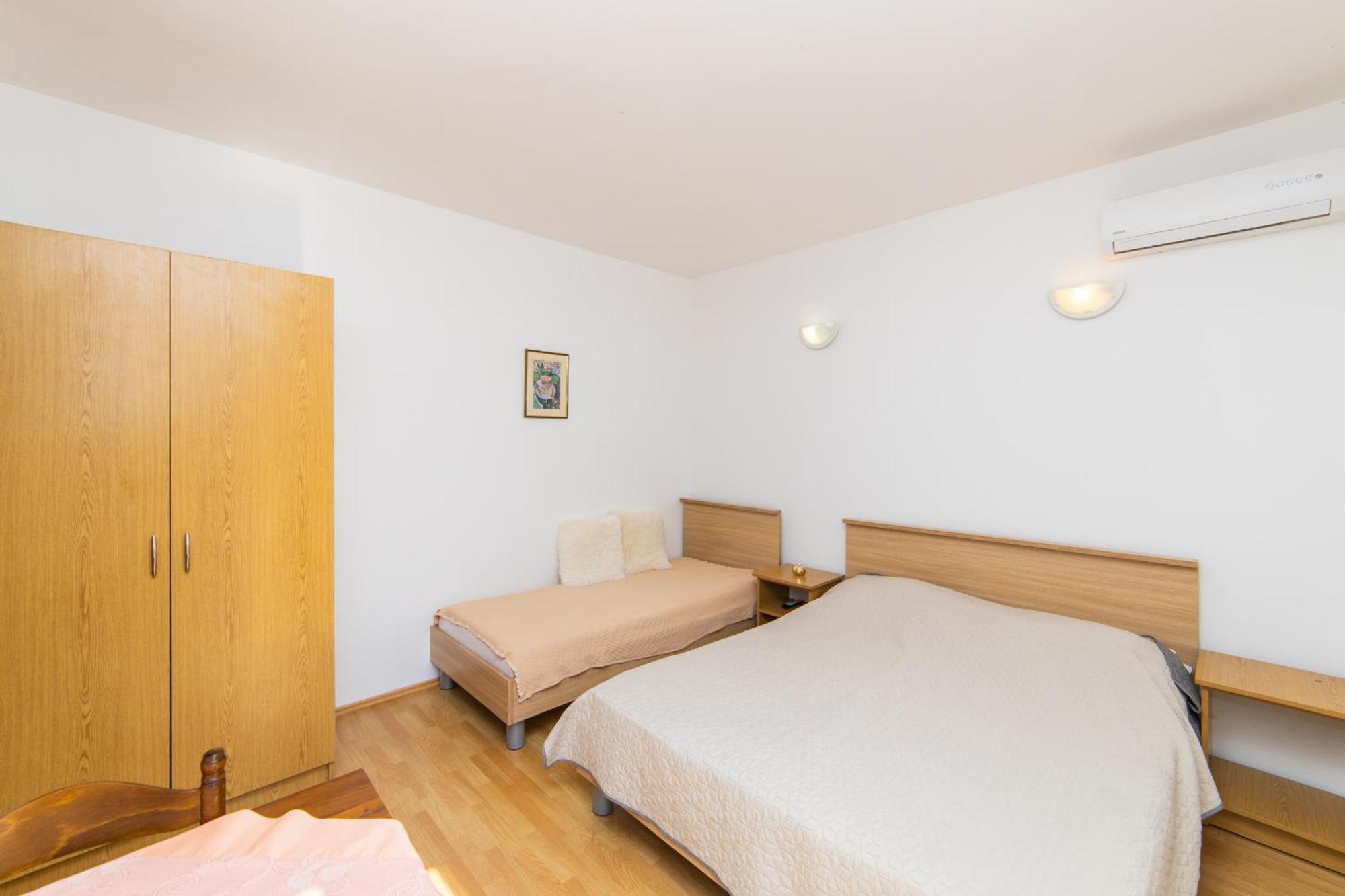 Apartments Slavena Gradac  Buitenkant foto
